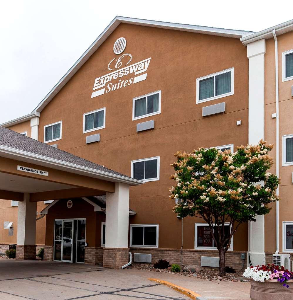 Everspring Suites Bismarck Buitenkant foto