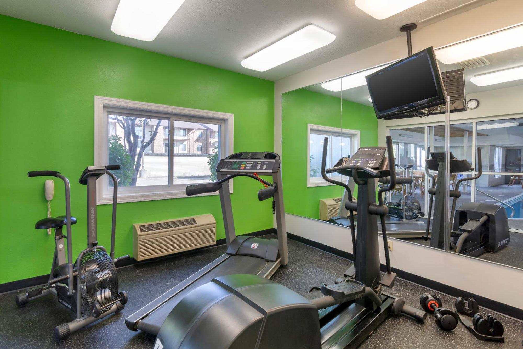 Everspring Suites Bismarck Buitenkant foto